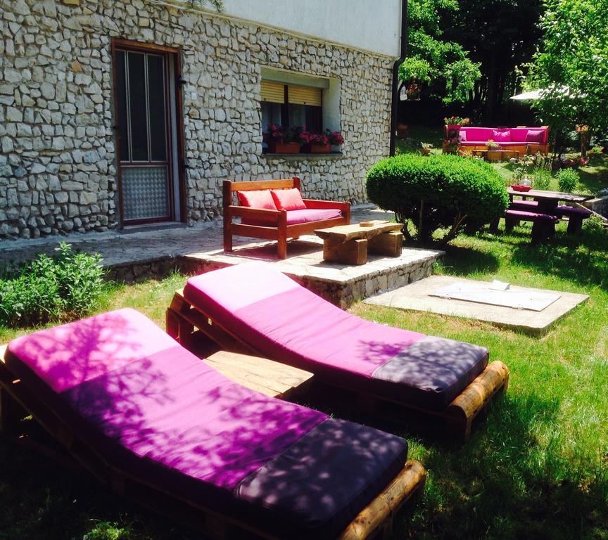 House Dado Hotel Jezerce Buitenkant foto