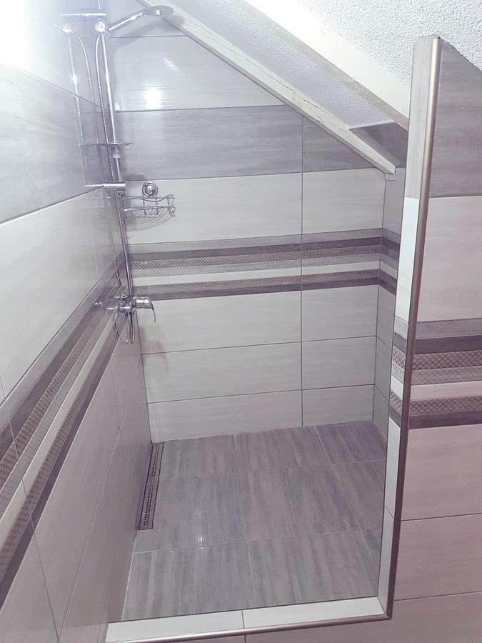 House Dado Hotel Jezerce Buitenkant foto